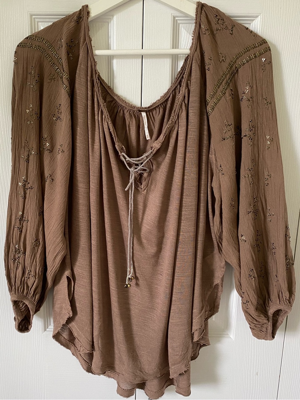 Free People Cocoa Brown bronze metal sequin balloon sleeve lace front blouse OS